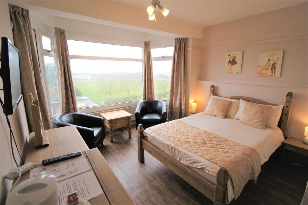 The Grand Hotel by Paymán Club Skegness Esterno foto