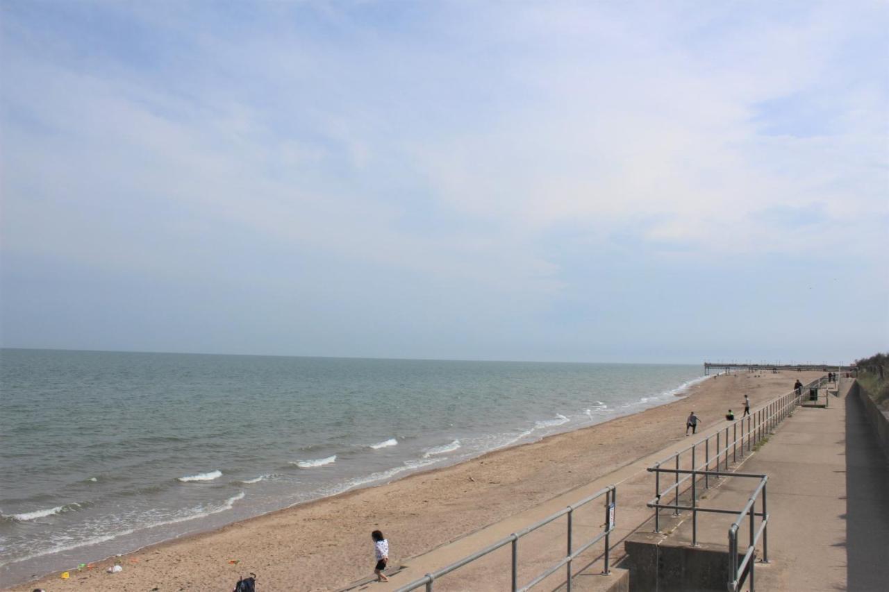 The Grand Hotel by Paymán Club Skegness Esterno foto