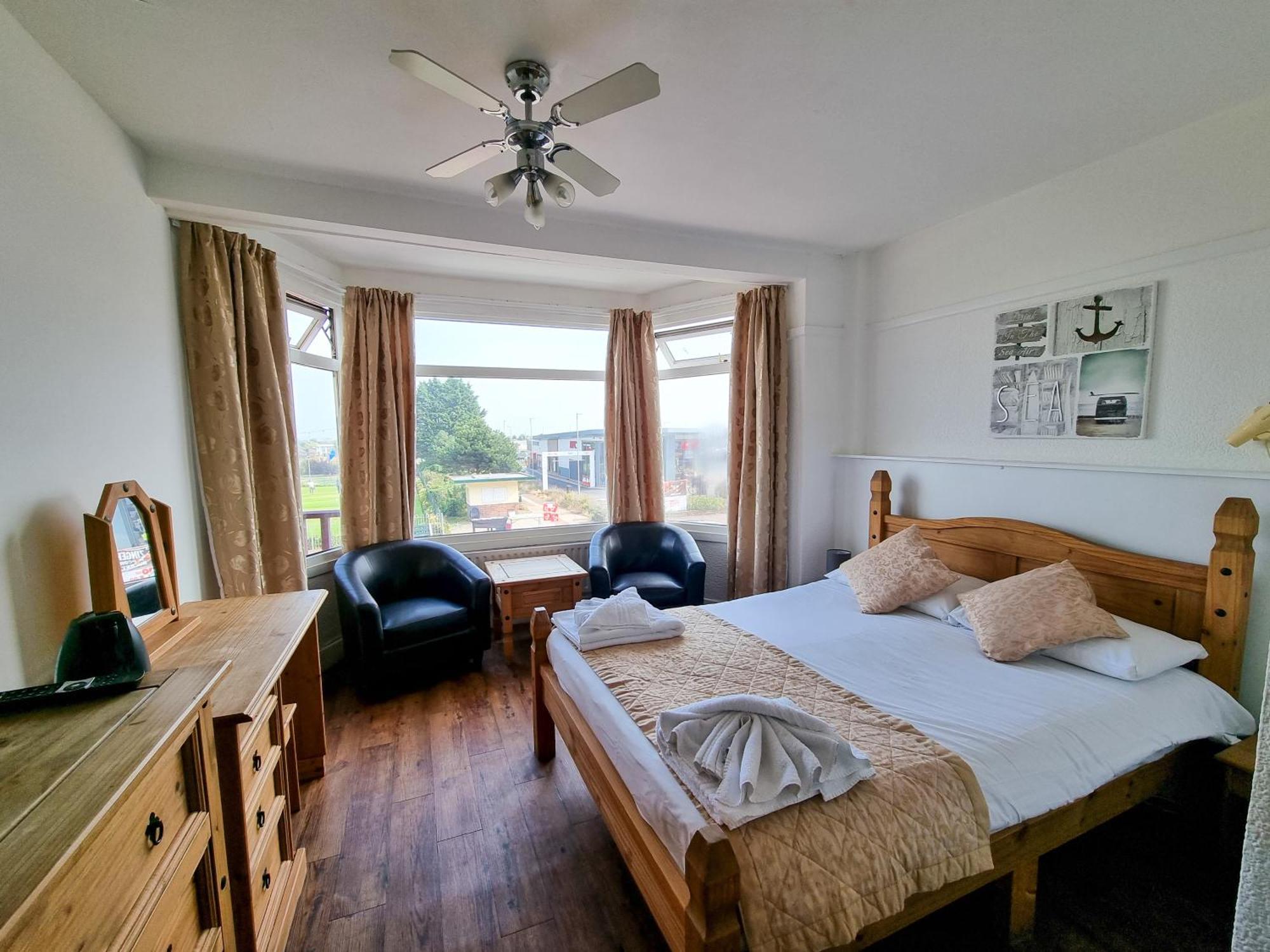The Grand Hotel by Paymán Club Skegness Esterno foto