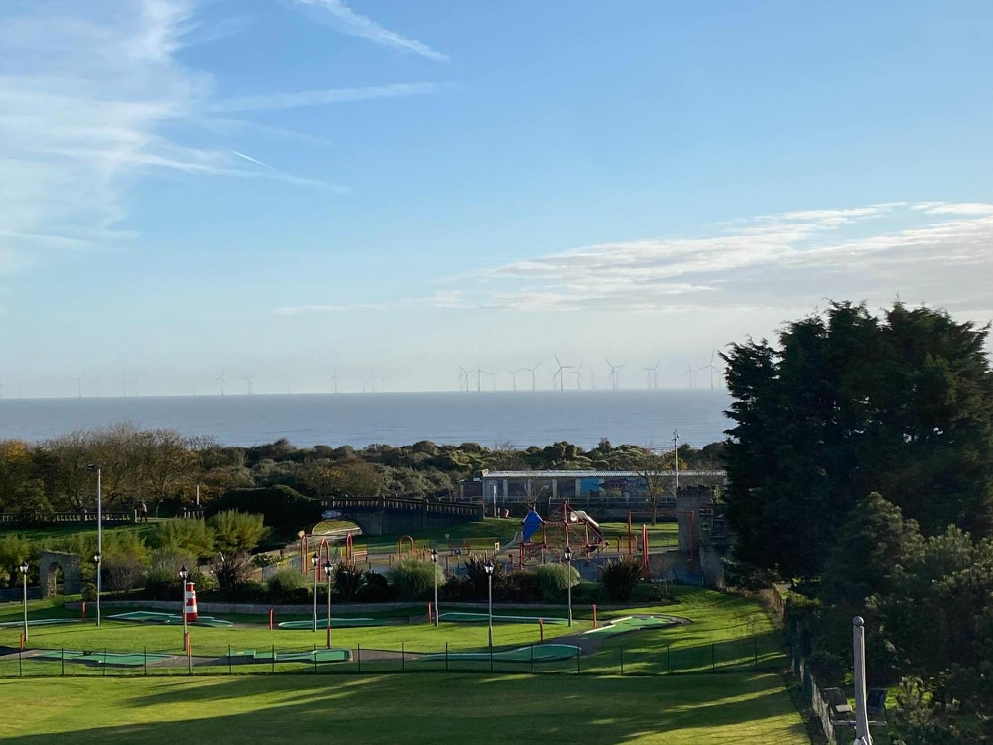 The Grand Hotel by Paymán Club Skegness Esterno foto